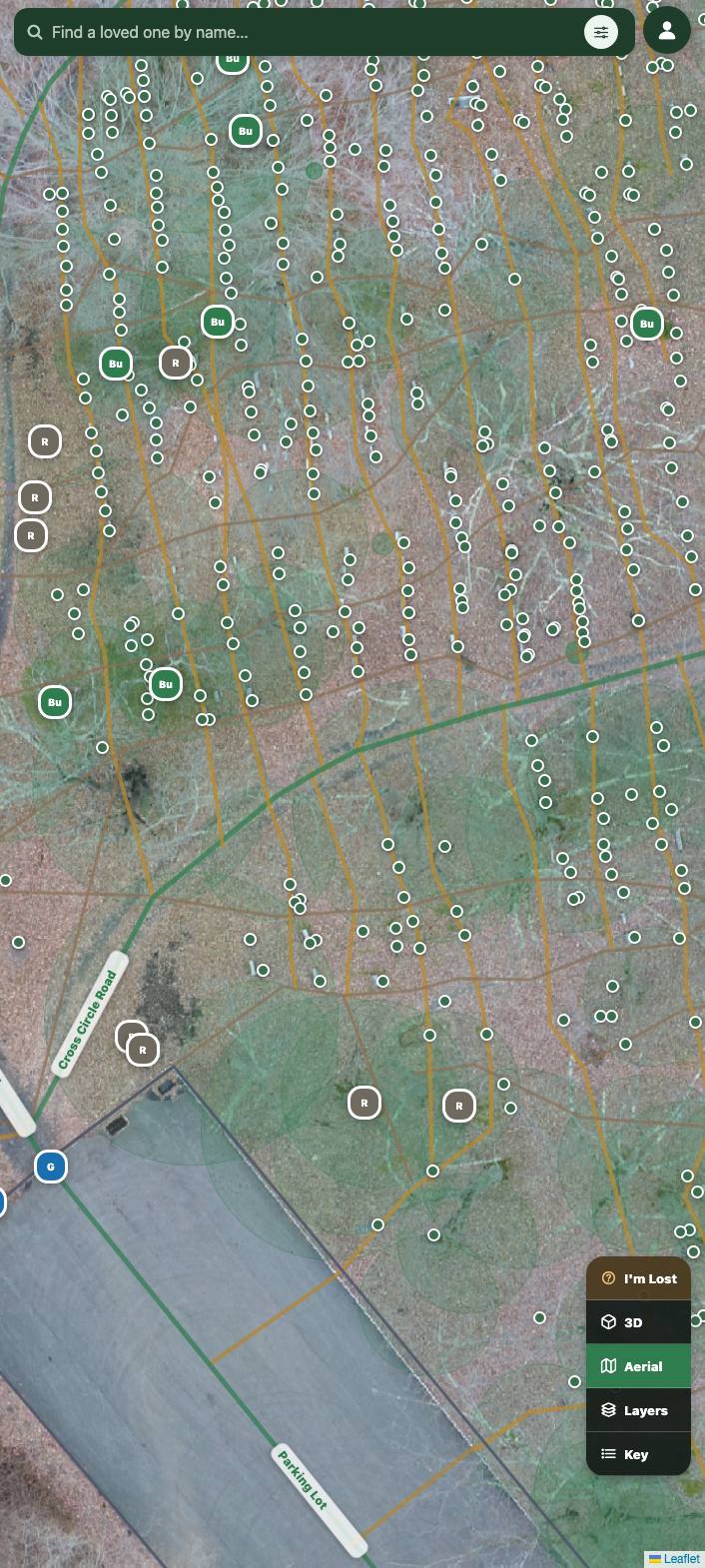 The same map zoomed in, hundreds of individual grave markers arranged in readable rows